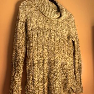 Turtleneck sweater, small